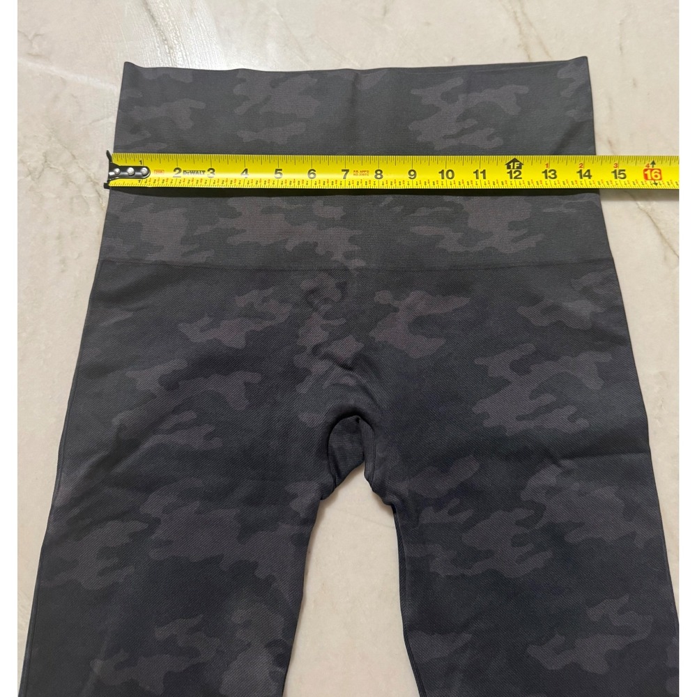 Spanx Look At Me Now Seamless Leggings 1X Black Charcoal Camo High Rise - Picture 5 of 6